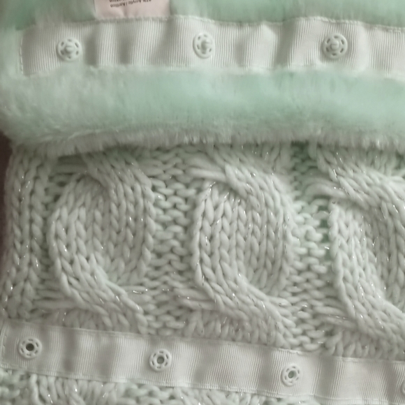 Bundle - Fashion Loop Scarce - Pair Of Ear Grips - Girls Earmuffs - Picture 6 of 7